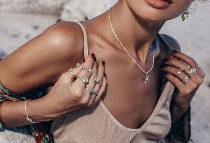 Explore these 7 Amazing Benefits of Variscite Jewelry - Alizakat - Medium