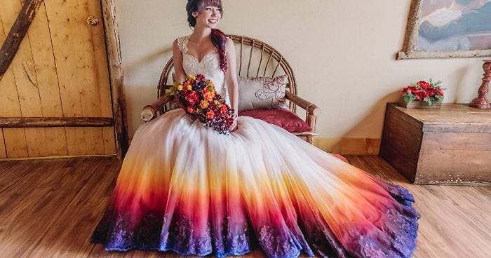 Vestido de noiva degradê é a nova tendência | by Casar é um Barato | Medium