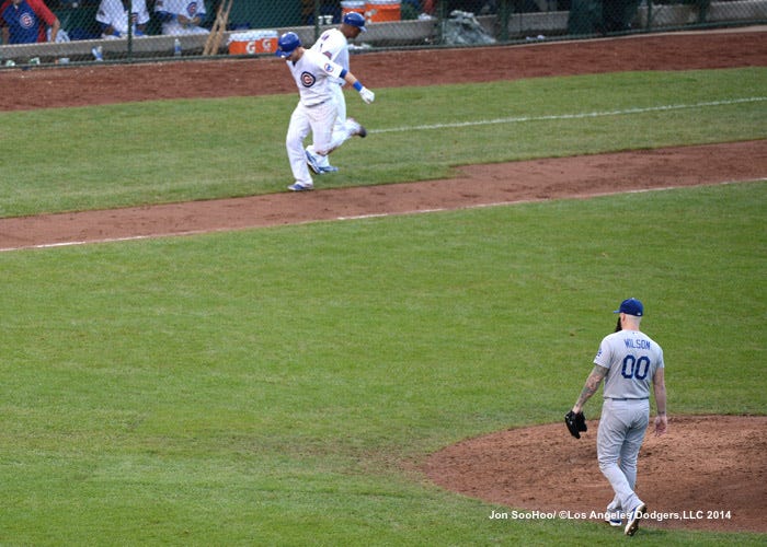 Dodgers sign Juan Uribe for 2 years, $15 million - True Blue LA