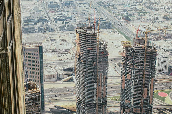Construction Project Manager Resume Essentials: Examples for UAE and Beyond