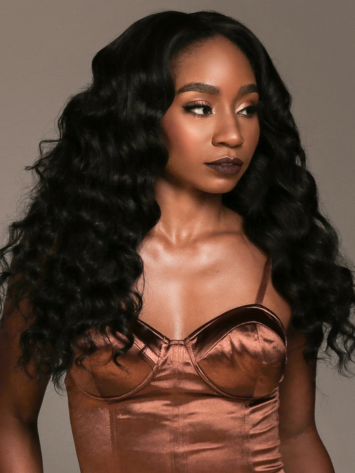 Effortless Elegance: Embrace Wavy Hair with These Stunning Wigs 2