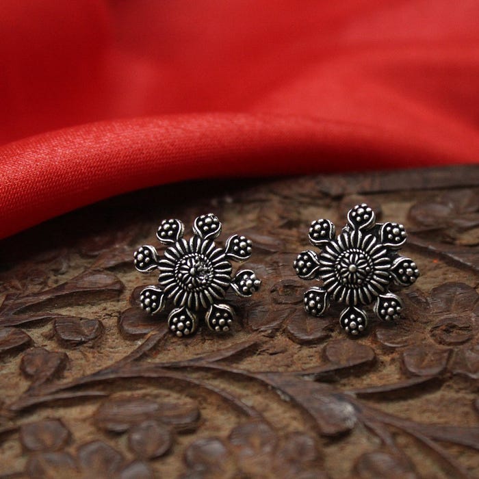 Oxidized Studs