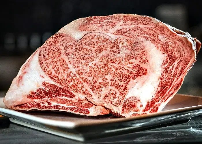 Na ceia do ano novo, a gente come carne ou investe na bolsa?
