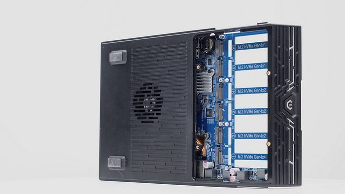 ASUSTOR FS68 系列依舊一支獨秀，12 支 M.2、雙 USB4、雙 10GbE、PCIe Gen4