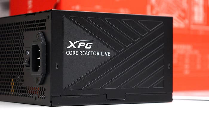 價格未知的平價刺客 ADATA XPG CORE REACT 價格未知的平價刺客 ADATA XPG CORE REACT