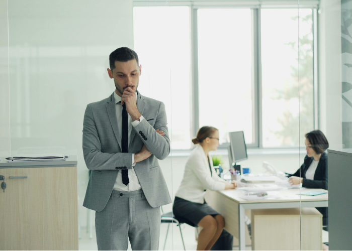 How Familiarity Reduces Security Awareness in the Workplace