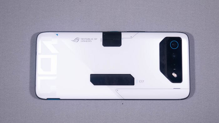 ROG Phone 7 Ultimate 出馬，誰與爭鋒！最強的遊戲體驗你一定要試試看