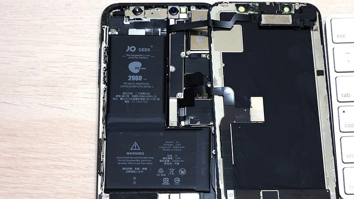 DIY 更換 iPhone 電池，有保障的新選擇 JOGEE