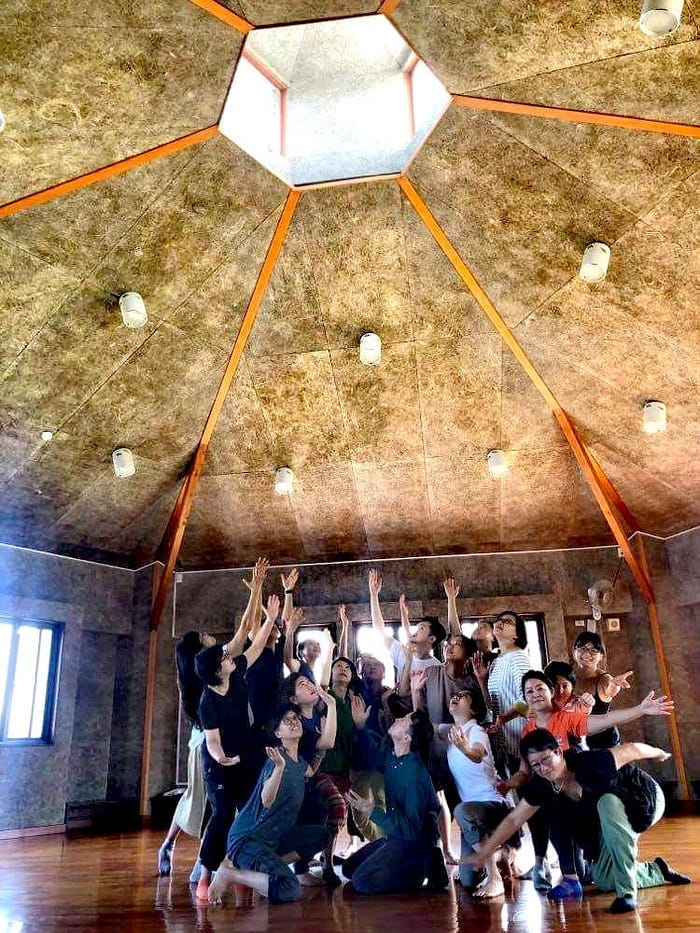 從戲劇學會感知到美：一趟打開意志、放下腦子，讓感知帶來臨在的旅程插图3