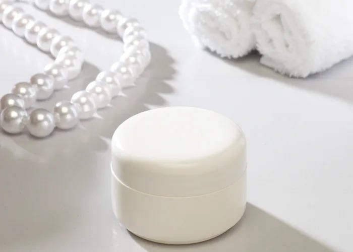 Why Private Label Face Wash Manufacturers Are in High Demand