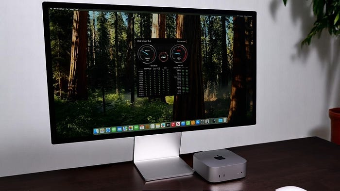 Apple Studio Display