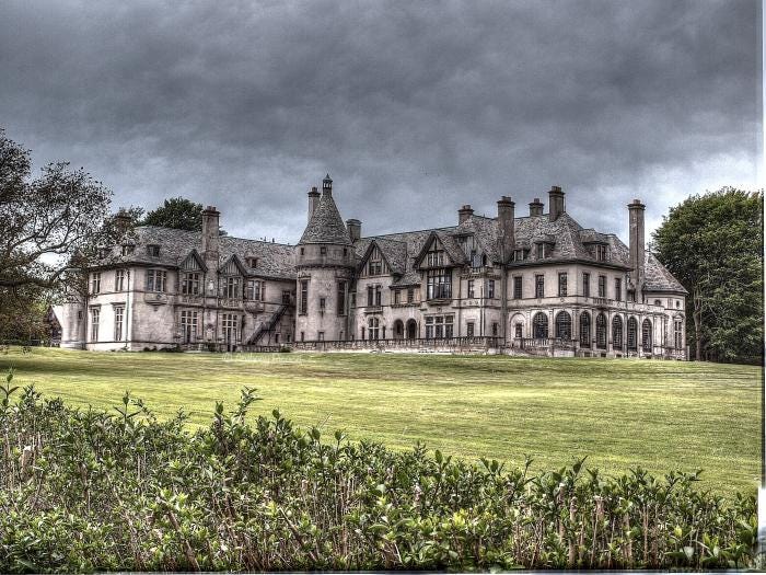 “Dark Shadows” and Seaview Terrace Mansion by Jo Ann Harris, Writer