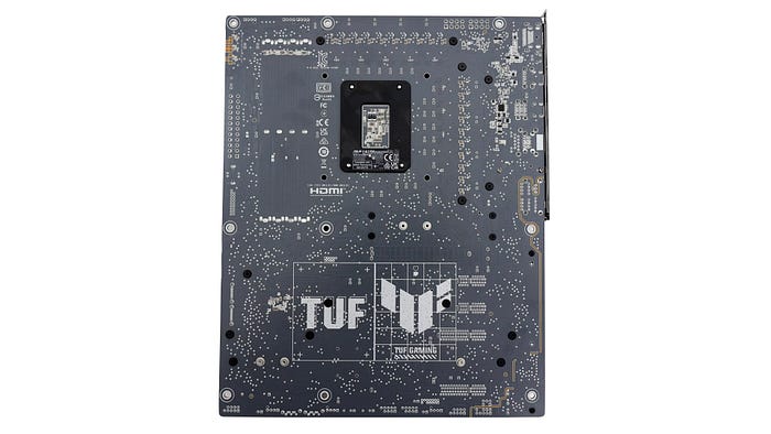 萬元出頭的銀白主機板 ASUS TUF GAMING Z890-PRO WIFI