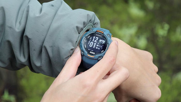 受到大老闆們的愛「戴」？Garmin Instinct 3 體驗分享