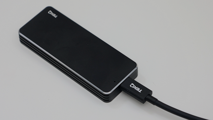 ASUSTOR FS68 系列依舊一支獨秀，12 支 M.2、雙 USB4、雙 10GbE、PCIe Gen4