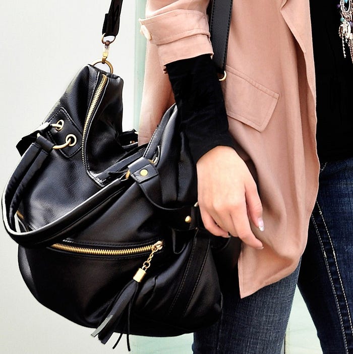 Women handbags outlet online