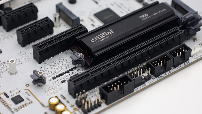 萬元出頭的銀白主機板 ASUS TUF GAMING Z890-PRO WIFI