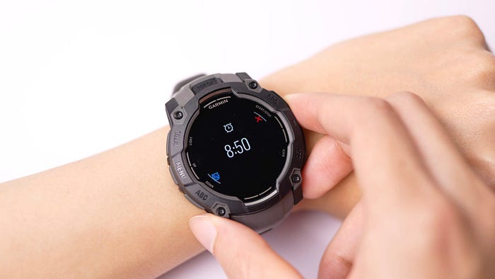 受到大老闆們的愛「戴」？Garmin Instinct 3 體驗分享