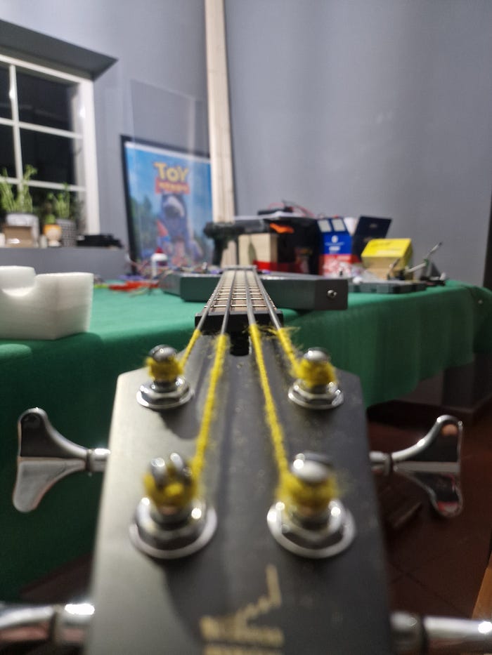 No wires, just the essential strings.