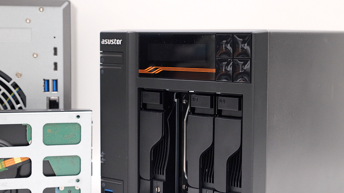 高階 NAS 作為影音剪輯外接可行嗎？ASUSTOR AS68 與 Samsung SSD 搭配出 10GbE 高速 All Flash NAS