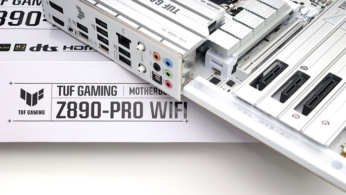 萬元出頭的銀白主機板 ASUS TUF GAMING Z890-PRO WIFI