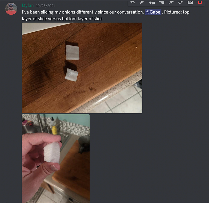 A picture of an onion cut according to the optimal strategy, along with a text message from the author saying that he has been cutting onions this way ever since his conversation with Gabe.