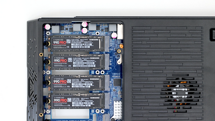 ASUSTOR FS68 系列依舊一支獨秀，12 支 M.2、雙 USB4、雙 10GbE、PCIe Gen4