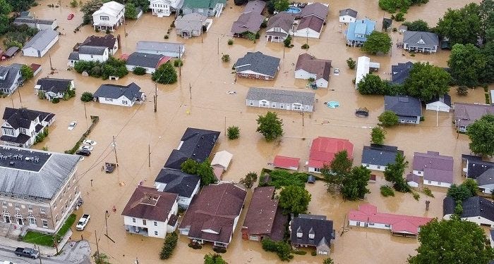 Bencana Hidrometeorologi Sumatera yang Mematikan: Dimana Analisis Mengenai Dampak Lingkungan Hidup?