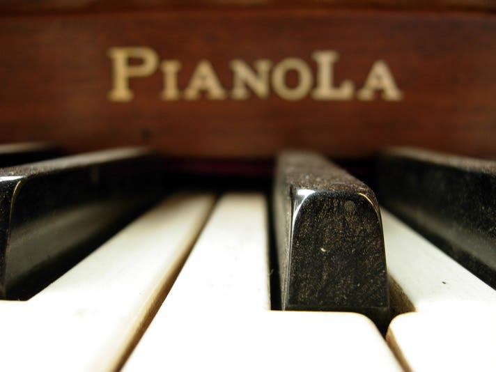 Pianola player sale piano