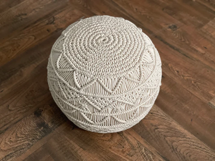 Unwind in Style: The Unexpected Versatility of Poufs for Living Room Spaces