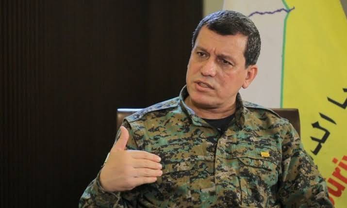 I curdi di nuovo abbandonati dagli Stati Uniti. Abdi chiede ai russi di mediare con la Turchia