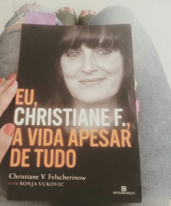 Experiência de leitura: Eu, Christiane F., a vida apesar de tudo | by Ana  Joyce Boaventura | Medium