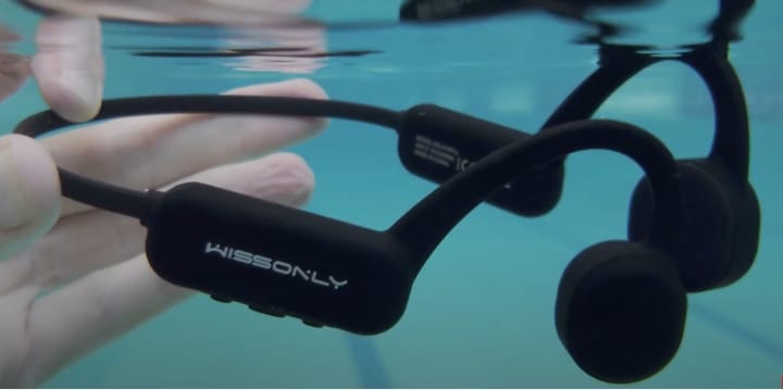 Swimming Bone Conduction Headphones 32 GB Internal Storage MP3 Player  Wissonly Hi Runner Review | by Author | Medium
