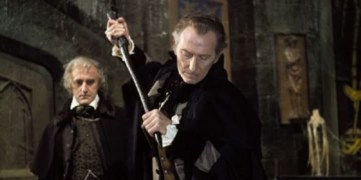 The vampire’s end (FamousFix.com)