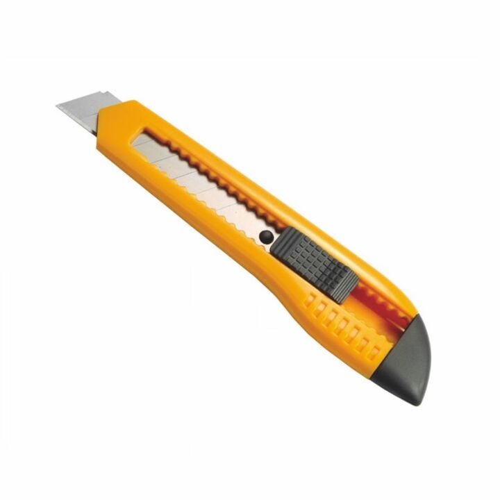 Should You Remove Painter's Tape When The Paint Is Wet Or Dry at