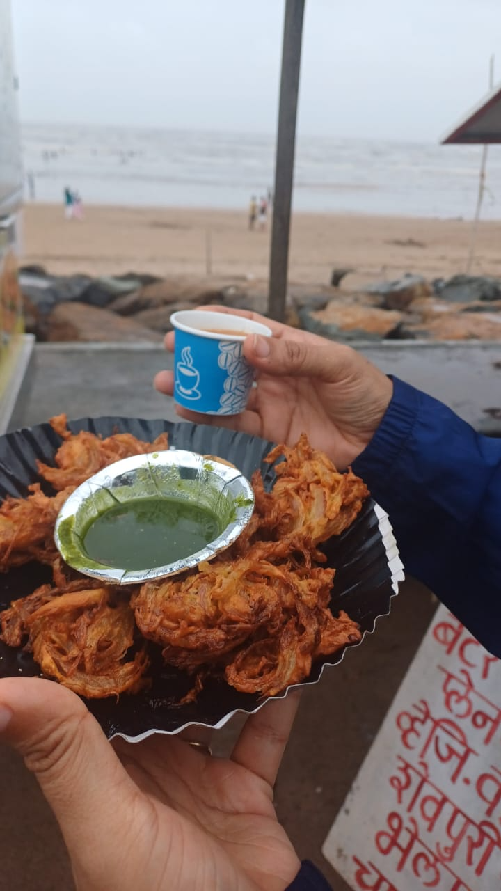 My Comfort Food: Kanda Bhaji with Chai 🙂 | by Priti MiticSoul | One ...