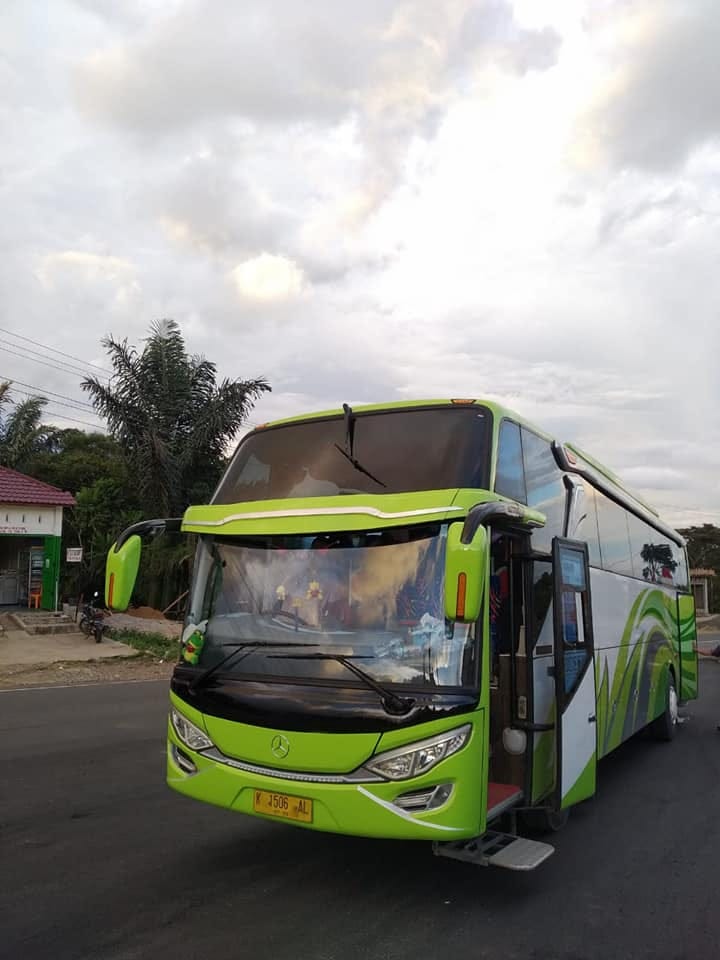 Jelajah Ranah Minang: Panduan Lengkap Rental Bus Pariwisata di Belimbing, Padang