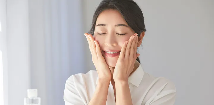 Get Glowing Skin with the Best Hydra Facial in Delhi — Visit Jaya Skin Clinic