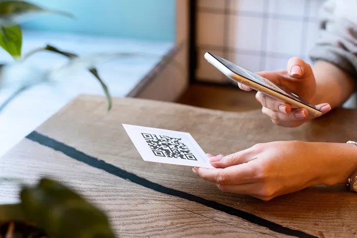 Create Custom QR Codes That Stand Out (Free + Dynamic)