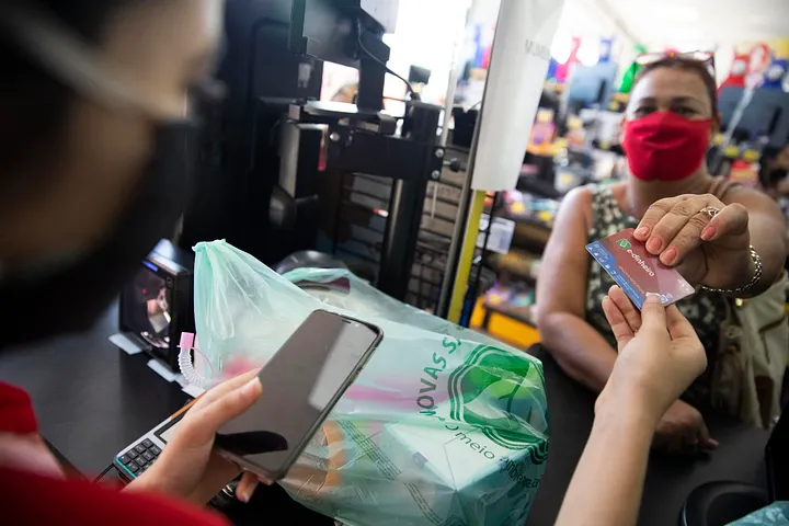 Capa do artigo no Medium