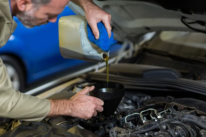 Some Points To Identify Dirty Transmission Fluid In Your Car