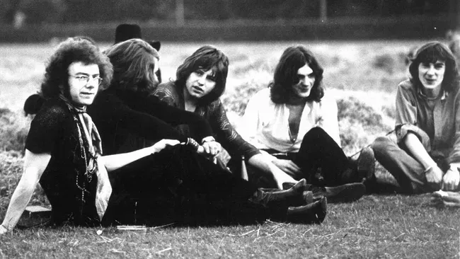 Cover of In The Court Of The Crimson King album