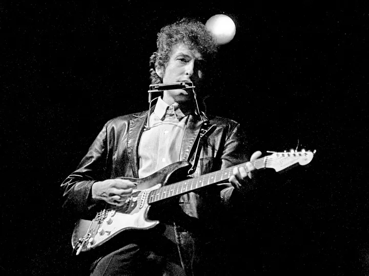 Dylan Goes Electric