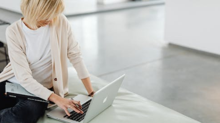 10 Remote Data Entry Jobs for Your Work-From-Home Career Kickstart  by Learning With Machines 