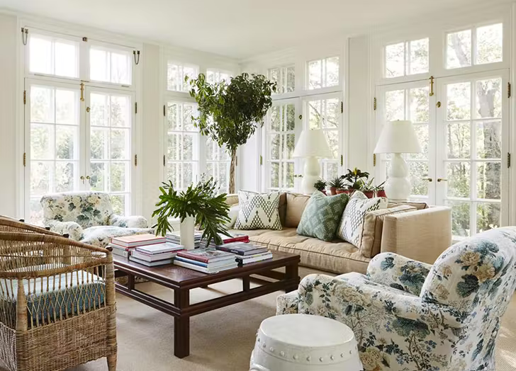 All You Need to Know About Chintz: Interior Design Trend | by Archizy ...