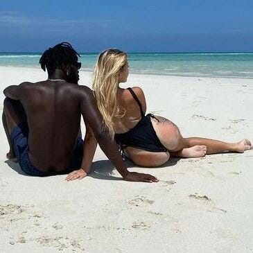 Lovers Stuck On An Island Alone