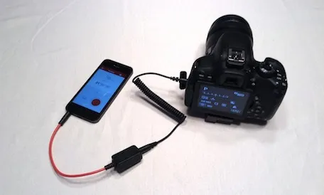 Take control of your DSLR with the Triggertrap Mobile Dongle and app