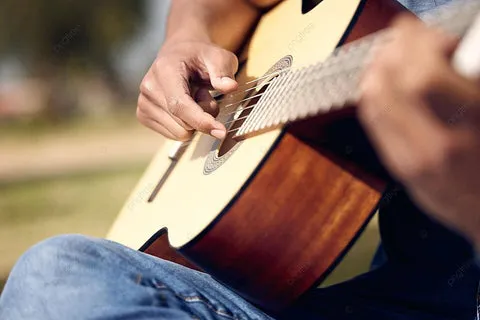 How Learning Guitar Can Improve Music Education Outcomes