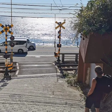 Kamakura-koko-mae station is a dream destination for Slam Dunk fans