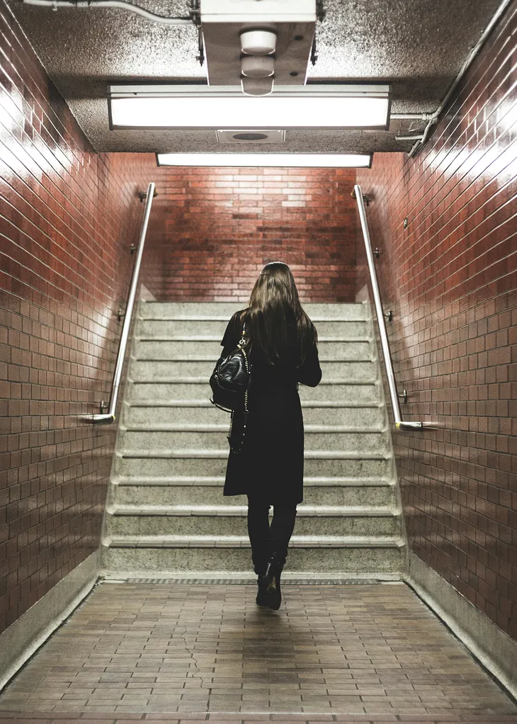 3 Clear Signs It’s Time To Walk Away From That Person, Place, or Thing